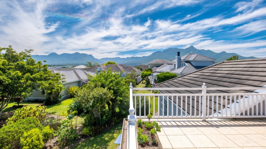3 Bedroom Property for Sale in Kingswood Golf Estate Western Cape